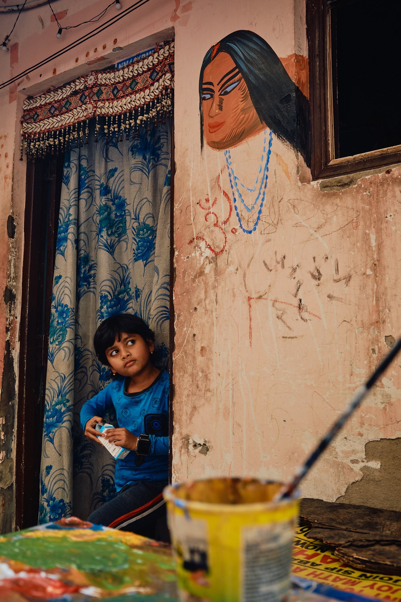 Daughter Mother Eyes Painting Kolkata India Street Documentary Street