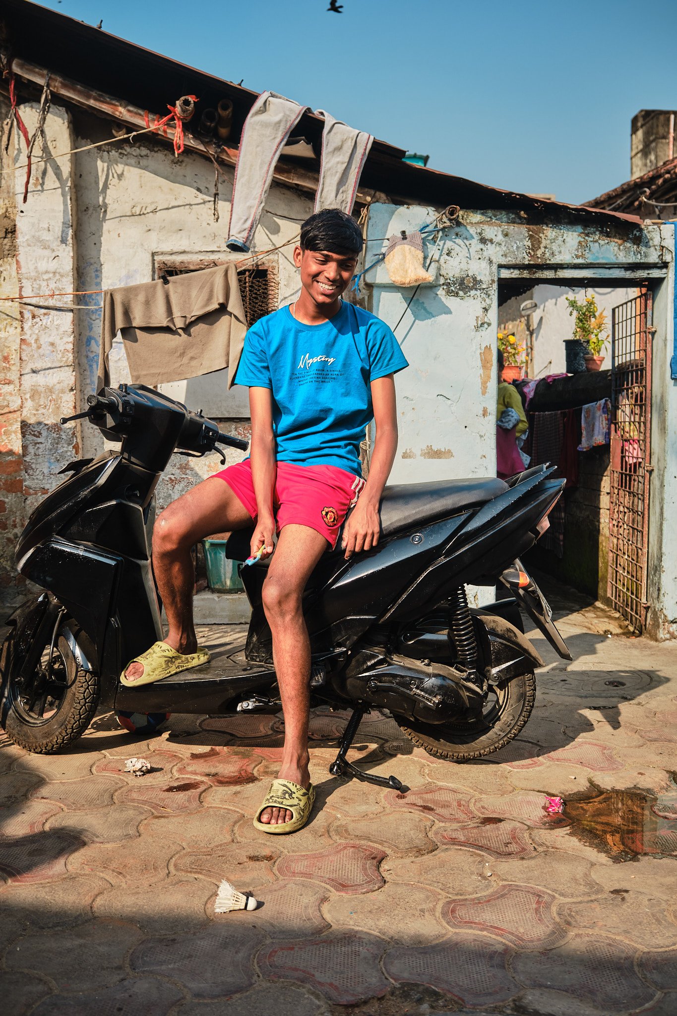 Portrait Boy Shy Scooter Bird Blue Sky Kolkata India Documentary Street