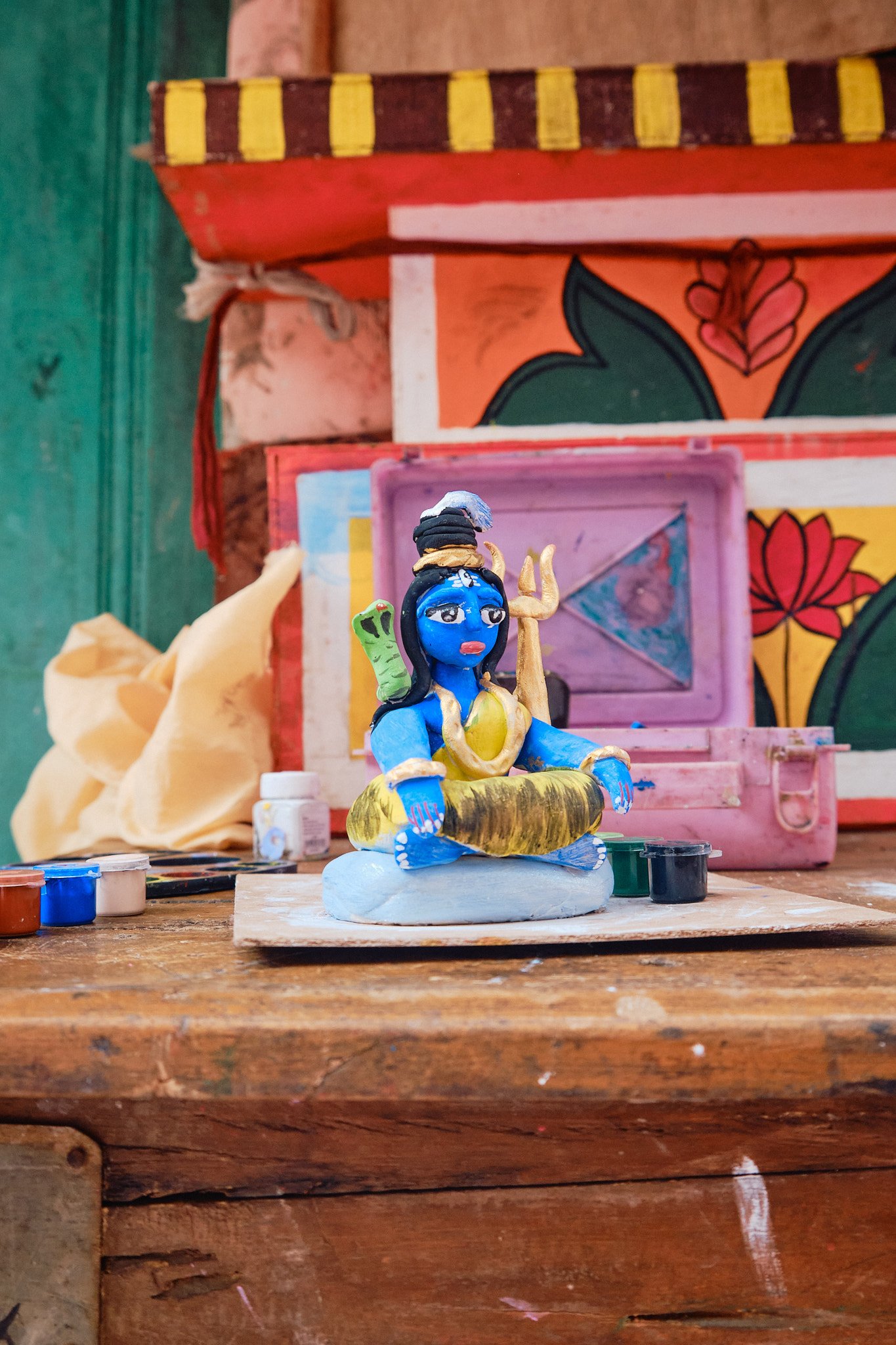 Clay Shiva Portrait Kolkata Street Documentary Graphic Color Contrast